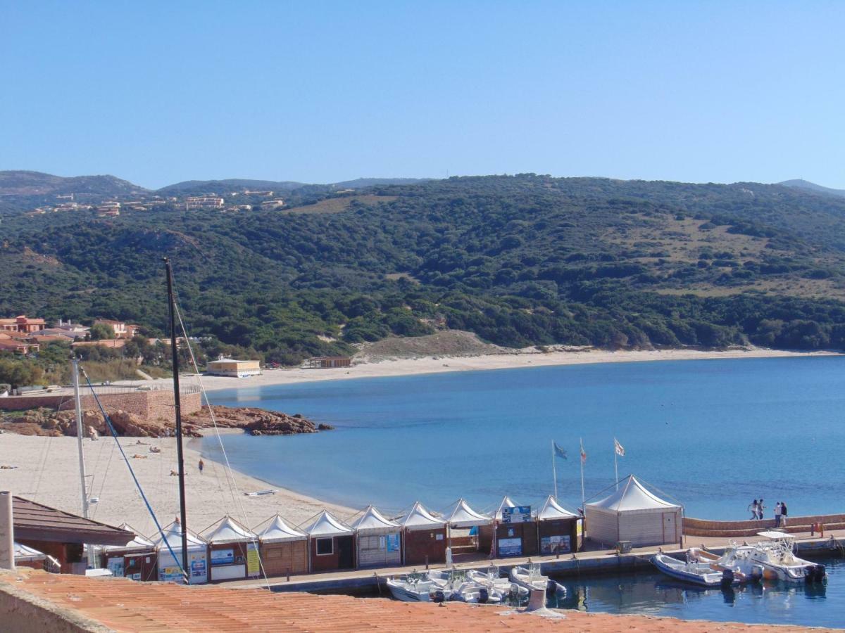 Fronte Mare Attico Indipendente Ed Esclusivo Con Terrazza Panoramica Apartment Isola Rossa Exterior photo